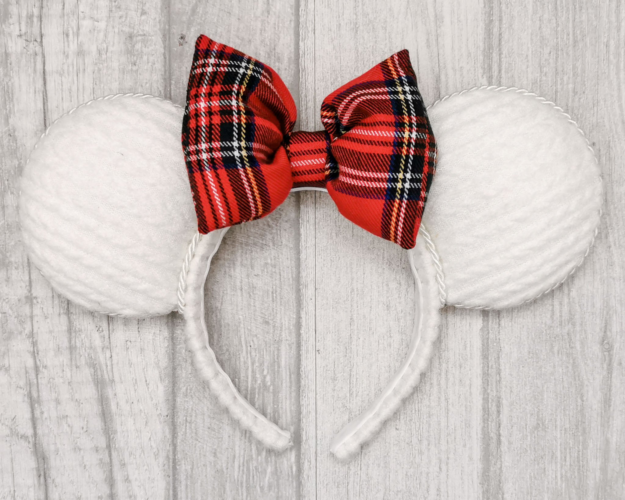 Cream Cable Knit Minnie Mouse Ears Winter Christmas