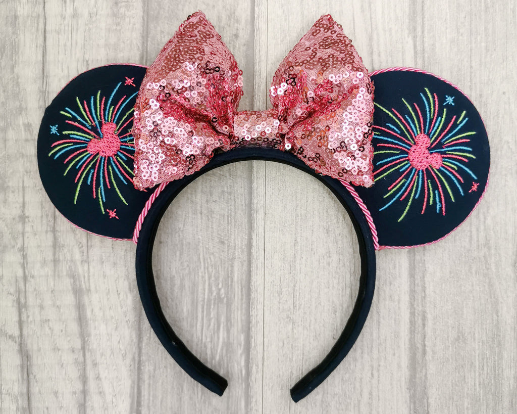 Fireworks Minnie Mouse Ears Happily Ever After Enchantment Harmonious Illuminations Epcot Forever Wishes