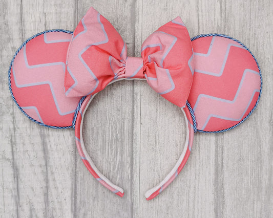 Pink Stripe Wall Minnie Mouse Ears 